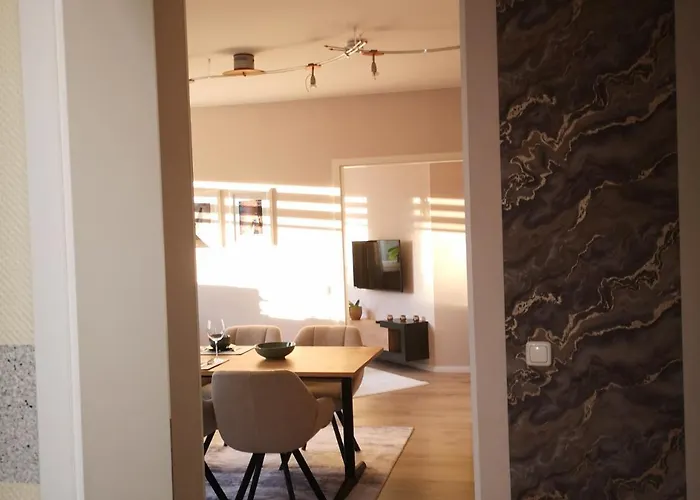 Superior - Amelie Potsdam